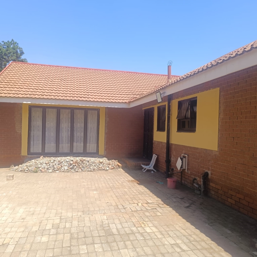 3 Bedroom Property for Sale in Vaalpark Free State